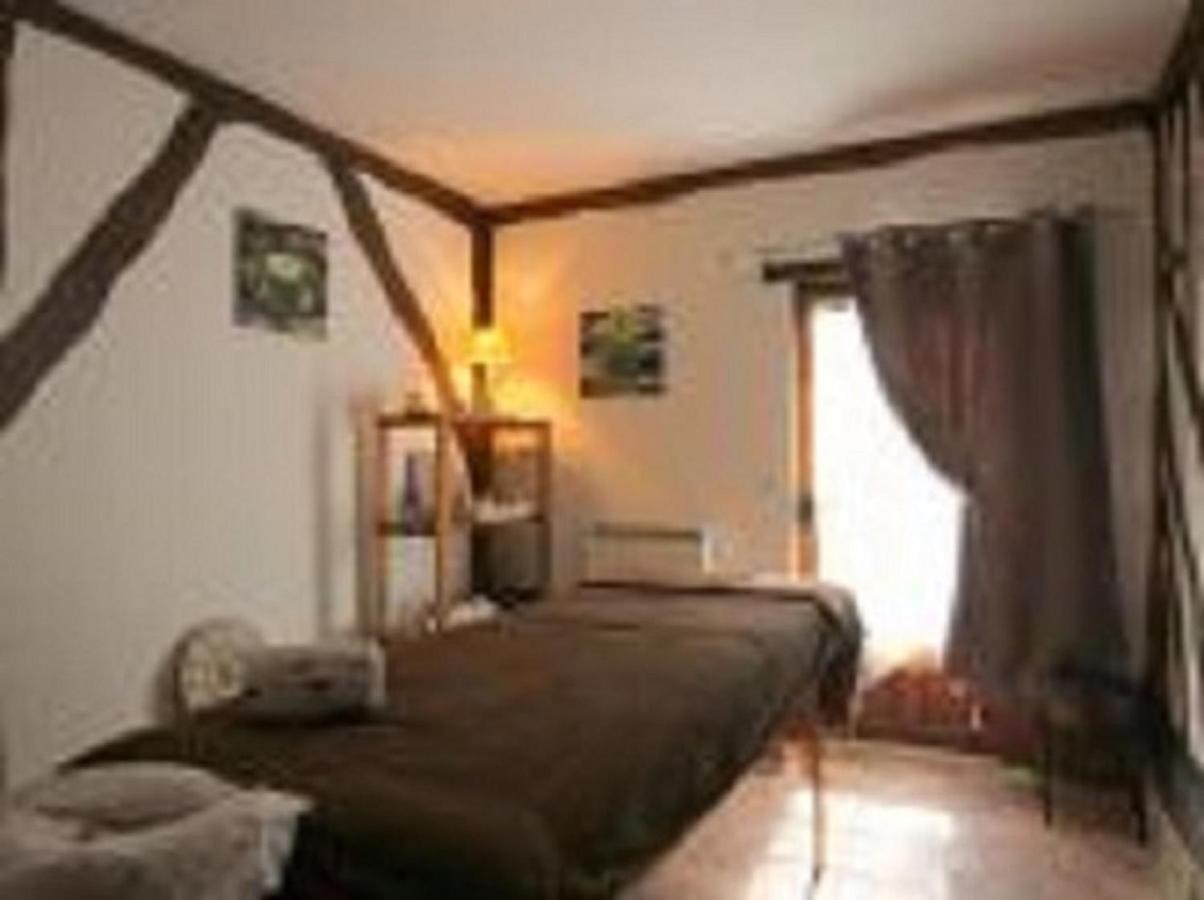 Gite Le Moulin Des 4 Vaux Saint-Etienne-la-Thillaye ภายนอก รูปภาพ